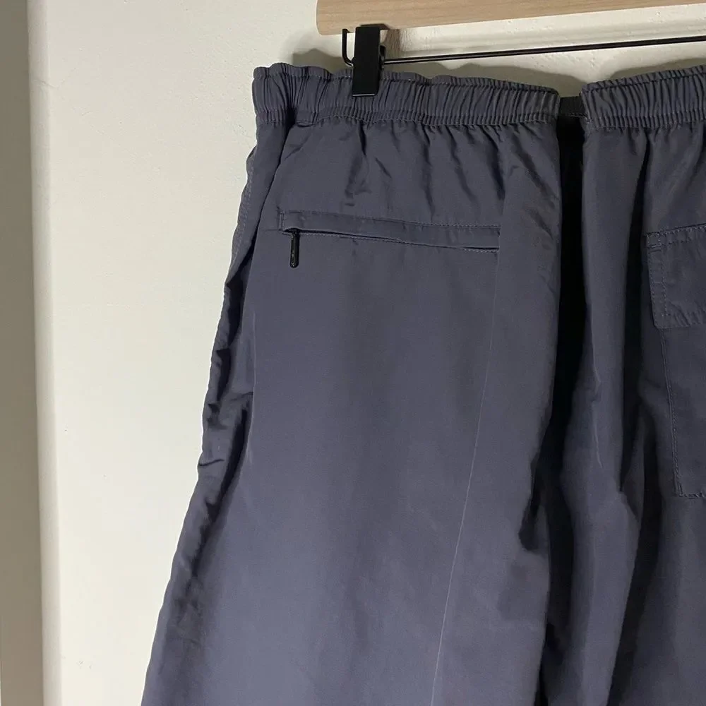 Eddie Bauer Gray Adjustable Waist Belted Shorts Size XL